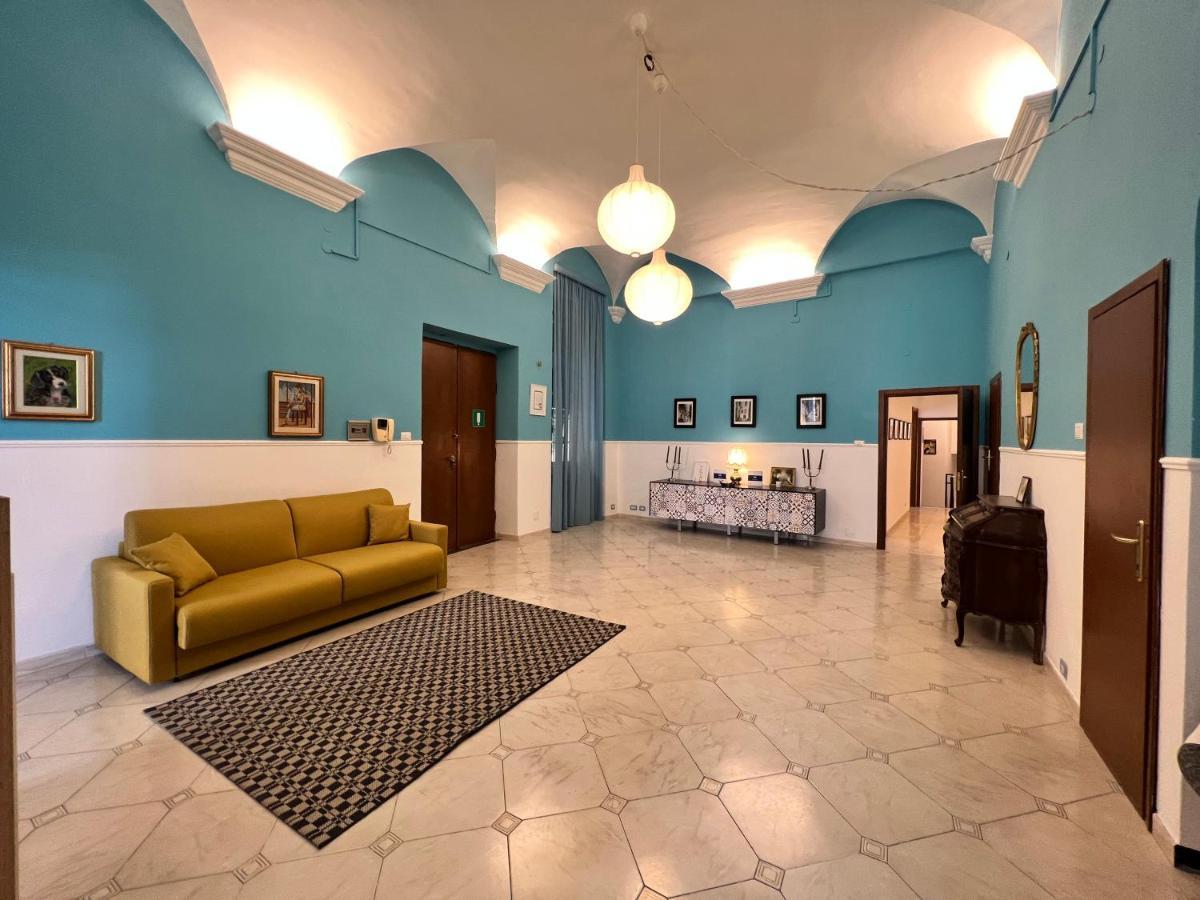 House Doge Antonino By Holiday World Genoa